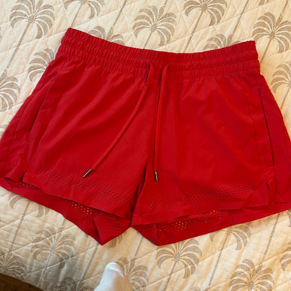 Athleta - red shorts - drawstring with pockets